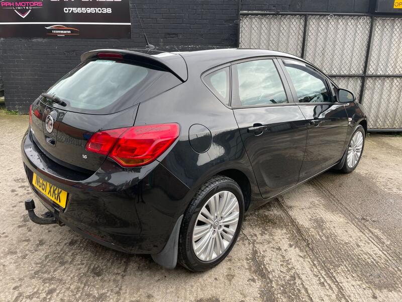 VAUXHALL ASTRA